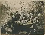 Subcomandante de la 121.ª Brigada de Tanques Galiy Adilbekovich Adilbekov - segundo desde la derecha