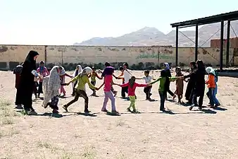 Niños iraníes en 2014