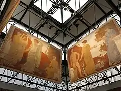 Murales de Joaquín Torres García para su residencia de Mon Repòs, expuestos en el vestíbulo superior.