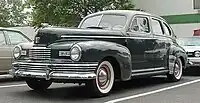 Nash Ambassador Slipstream 4-puertas sedán (1946)