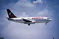 Boeing 737-210-C Adv. de Estafeta Carga Aérea aterrizando en el Aeropuerto Internacional de Miami.