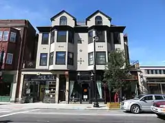 711–717 Calle Westminster