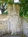 Relieve memorial junto al caserío natal, Ipintza Haundi
