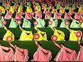 Mujeres realizando danzas.