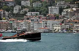Arnavutköy, en el Bósforo.
