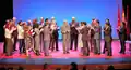 Recibiendo felicitaciones durante el acto de entrega de la Medalla de oro de la ciudad de Alcalá de Henares