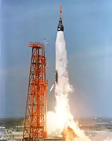 lanzamiento del Mercury-Atlas 5 con el chimpancé Enos