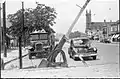 Ford Mercury 1947 en el paso a nivel del Ferrocarril Belgrano Sur.