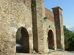 Bab Fouka una de las puertas medievales de Bugía , segunda capital de los Hammadids.