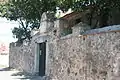 Entrada suroeste de la Casa del Esquileo.