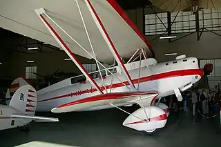Réplica del avión Cuatro Vientos que realizó el trayecto Sevilla-Cuba, 1933. El original se estrelló en algún lugar de México.
