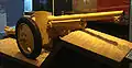 Canon de 75 modèle 1897 modifié 1938-1940 (modificación antitanque con ruedas neumáticas) utilizado en la Batalla de Bir Hakeim por las Fuerzas francesas libres, Musée de l'Armée.