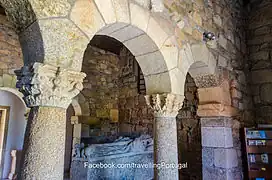 Capitales corintias del período visigodo en la capilla de São Pedro de Balsemão.