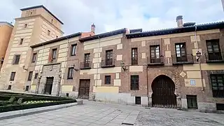 Casa de los Lujanes (Madrid, 1494)