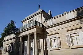 Detalle de la fachada