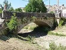 Puente sobre el cauce seco del San Juan en Castroserna de Abajo