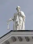 Detalle de una de las estatuas de los apóstoles.