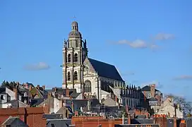 La catedral de San Luis vista desde el peñón del castillo.