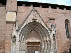 Portal de la catedral de Rieux, ya sin estatuaria, pero probablemente obra del Maestro de Rieux