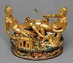 En el "salero de Francisco I de Francia" de Benvenuto Cellini, la invención extravagante y la riqueza de los materiales superan cualquier uso práctico.
