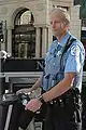 Oficial del CPD en un segway