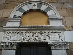 Dintel esculpido por Biduino (2).