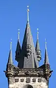 Torre de la iglesia de Nuestra Señora ante Týn (Praga), con su tejado original (antes de 1511)