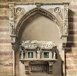 Tumba de Jacopo II da Carrara con epitafio de Petrarca