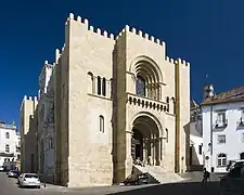 La fortificada catedral Vieja de Coimbra