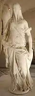 Estatua llamada La femme voilée ("la mujer velada"), posiblemente una alegoría de la fe, de Antonio Corradini, mediados del siglo XVIII.