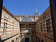 Patio de Enrique IV.