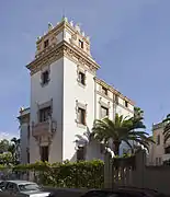 Clínica privada.