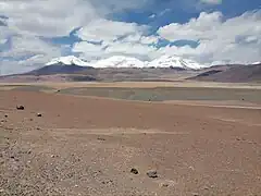 El Nevado Tres Cruces, con nieve en las tres cumbres.