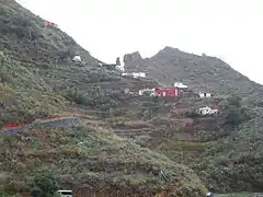 El Roque Milano, visto desde la carretera del Batán.