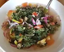 Kinilaw na gusô(con caviar verde)