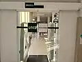 Entrada a la biblioteca del centro