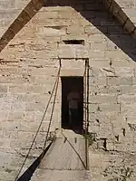 Puente levadizo.