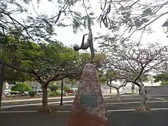 Escultura de Ana Bautista en el barrio de La Cuesta de San Cristóbal de La Laguna.
