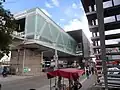 Vista externa de la estación Ávila Camacho de la Línea 3.