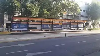Otra vista del andén al centro