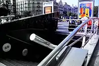 Acceso Estación Paseo de Gracia ("la deconstrucción del modelo Barcelona")