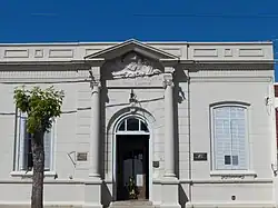 Fachada de la Biblioteca