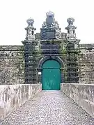 Puerta de Armas (estilo manierista).