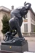 Jeune éléphant pris au piège, obra de Emmanuel Fremiet