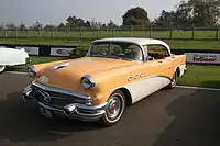 Buick Special 4-puertas Riviera (1956)