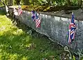 Tumbas de soldados británicos y estadounidenses muertos en la Revolución de las Trece Colonias en East Whiteland, Pensilvania