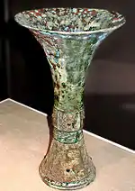 Copa de bronce del tipo llamado «Ku».