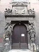 Puerta con telamones en el patio del Hôtel de Bagis (¿década de 1550?).