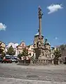 Escultura: Mariánský sloup a la Havlíčkovo Náměstí