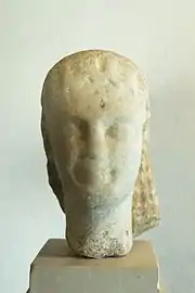 Cabeza de Kuros, hacia 550 a. C.